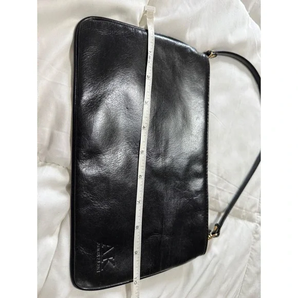 Anne Klein Black Leather Baguette Clutch Bag Embossed Logo Red Interior Vintage - Picture 4 of 5
